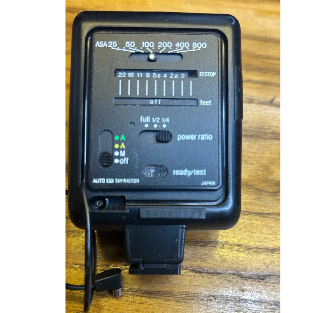 Sunpak‎ Auto 133 Thyristor Flash Unit Black Plastic Vintage camera accessories